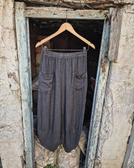 Kyron λινό παντελόνι σε άνετη γραμμή