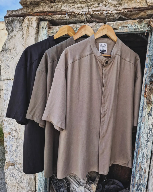 Kruz πουκάμισο σε κανονική γραμμή