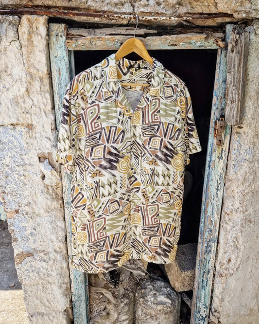 LOEN πουκάμισο σε κανονική γραμμή