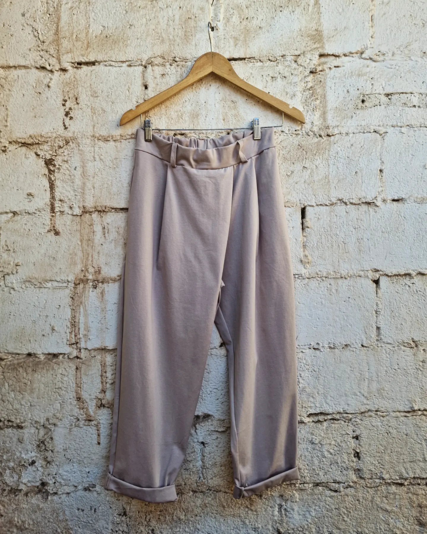 AESOP υφασμάτινο παντελόνι με κανονική προς άνετη γραμμή - Bohoskull