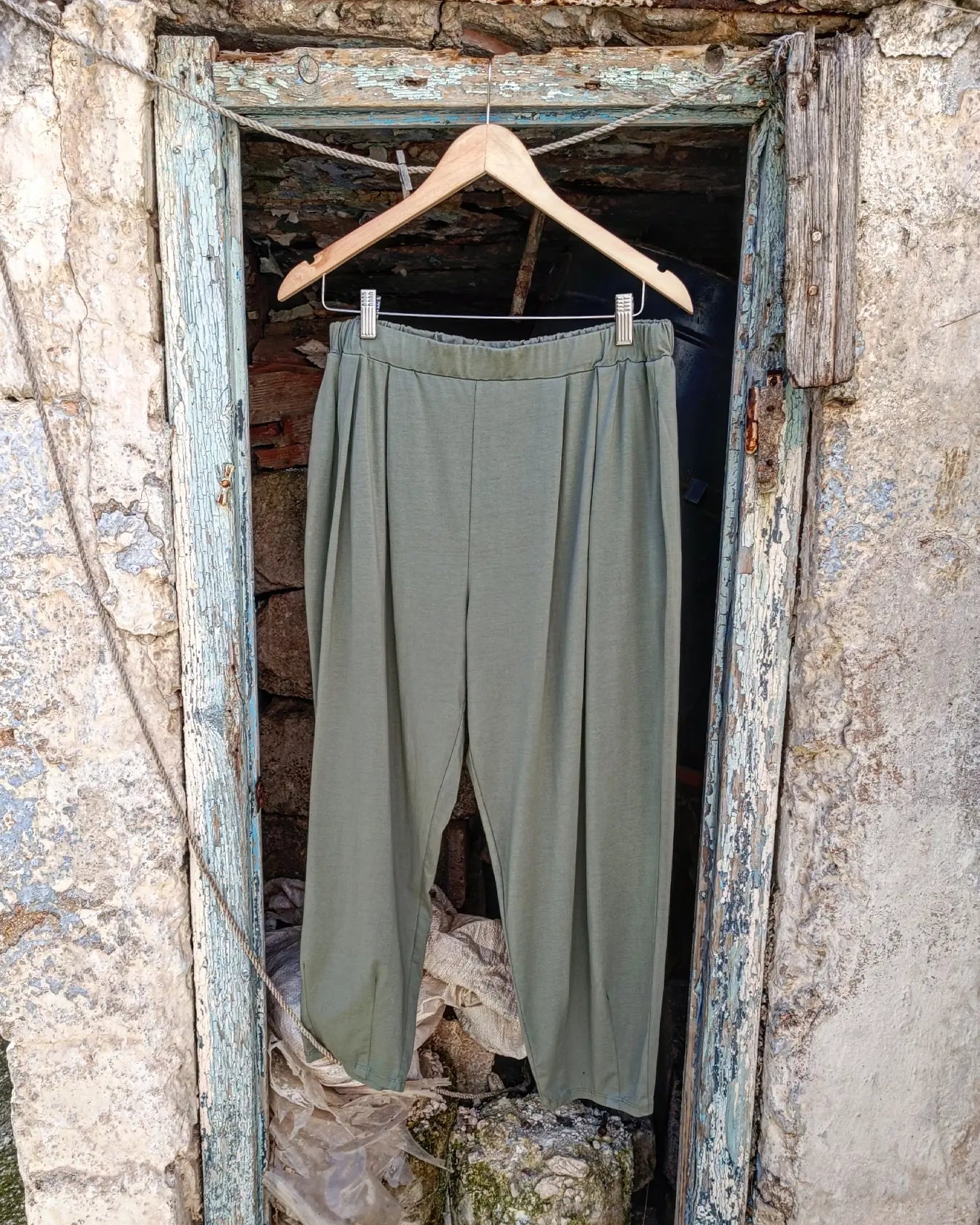 AARON υφασμάτινο παντελόνι onesize σε άνετη γραμμή - Bohoskull