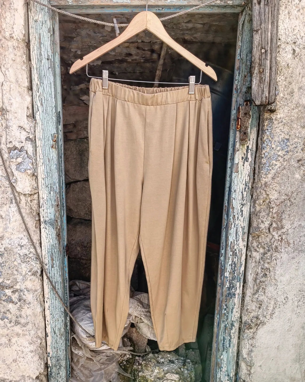 AARON υφασμάτινο παντελόνι onesize σε άνετη γραμμή - Bohoskull