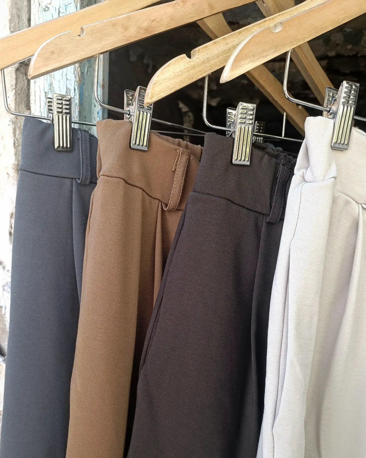 AESOP υφασμάτινο παντελόνι με κανονική προς άνετη γραμμή - Bohoskull