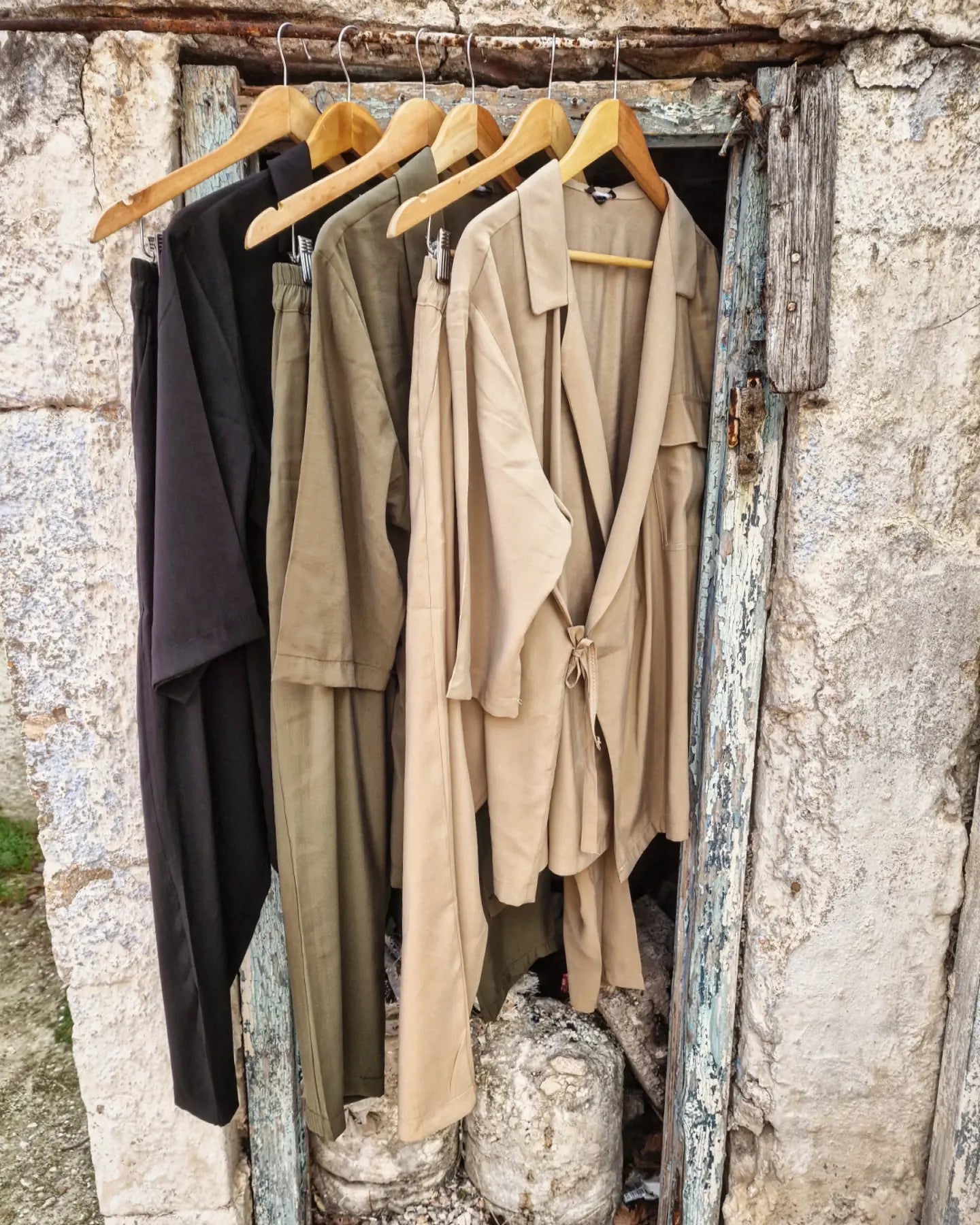 ALABAMA υφασμάτινο παντελόνι σε κανονική γραμμή - Bohoskull