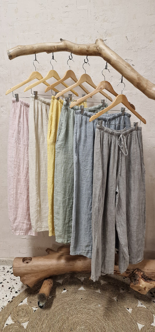 Divit pants with a very comfortable fit
