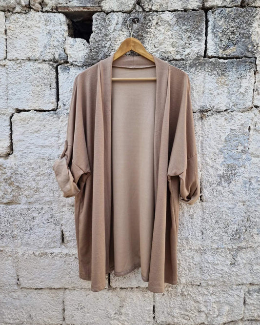 Yuze cardigan one size with a comfortable line