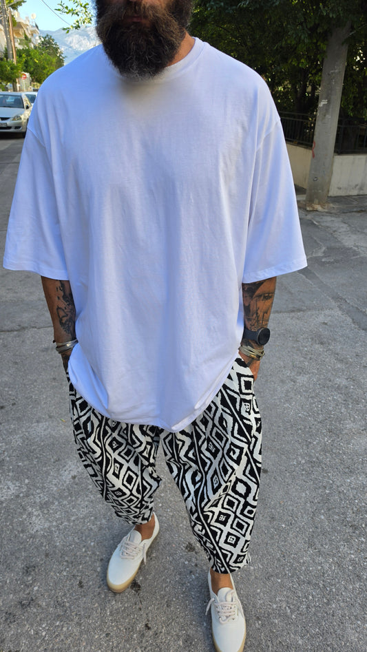 Aeolus one-size oversized blouse with a very comfortable line